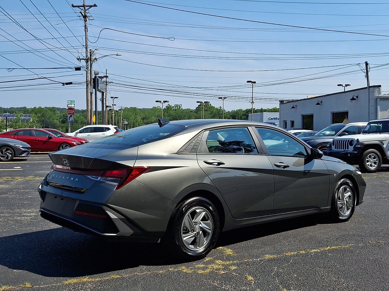 Certified 2026 Hyundai Elantra SE FWD image 6
