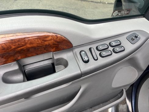 Used 2002 Ford F350 Lariat image 14