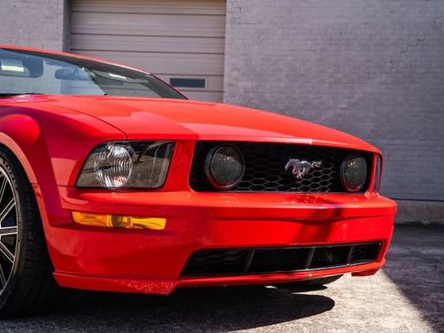 Used 2006 Ford Mustang GT Premium RWD image 23