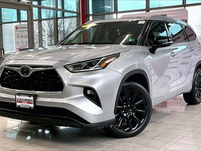 Used 2021 Toyota Highlander Limited