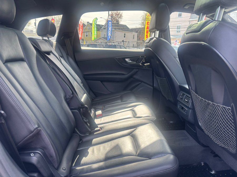 Used 2017 Audi Q7 3.0T Premium Plus AWD/4WD image 43