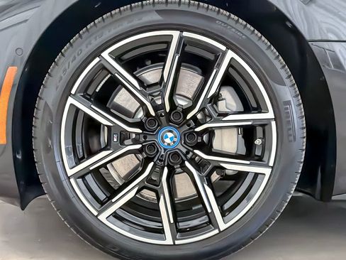 Used 2023 BMW i4 eDrive40 w/ M Sport Package RWD image 26