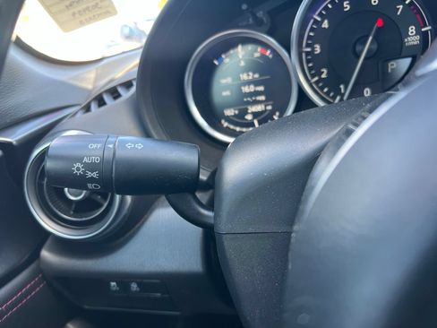 Used 2019 MAZDA MX-5 Miata RF Grand Touring RWD image 25
