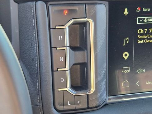 Used 2023 GMC Yukon XL Denali AWD/4WD image 27