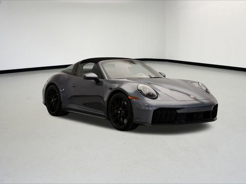 Used 2025 Porsche 911 Targa 4 GTS image 9