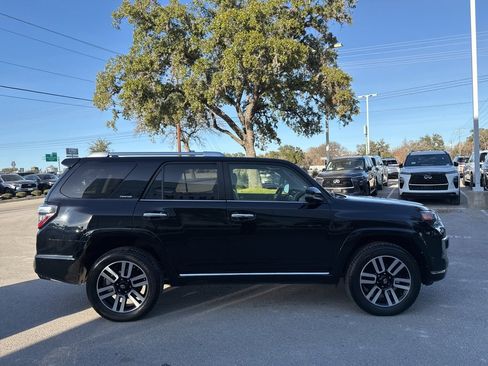 Used 2015 Toyota 4Runner Limited image 4