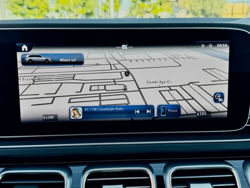 Used 2024 Mercedes-Benz GLS 450 4MATIC image 38