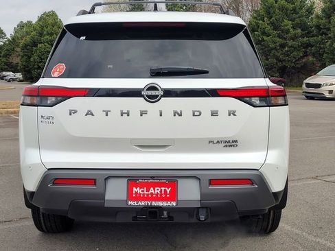 New 2026 Nissan Pathfinder Platinum AWD/4WD image 4