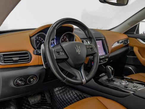 Used 2017 Maserati Levante S image 12