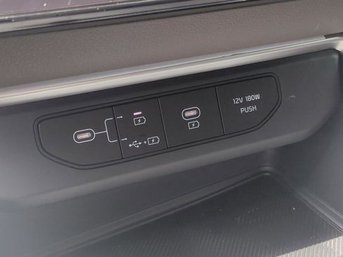 New 2026 Kia Carnival image 16