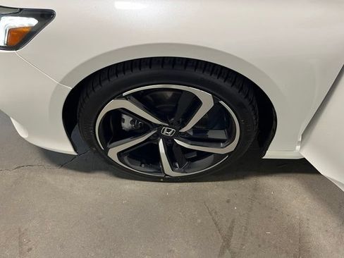 Used 2020 Honda Accord Sport image 30
