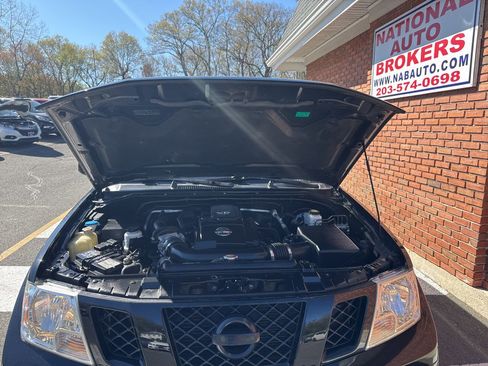 Used 2019 Nissan Frontier SV w/ Value Truck Package AWD/4WD image 38