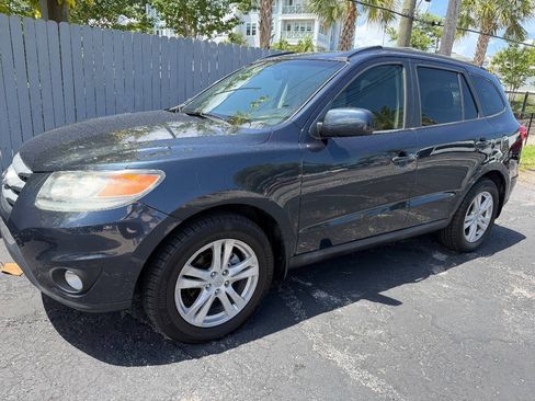 Used 2012 Hyundai Santa Fe SE w/ Premium Pkg 3 FWD image 2