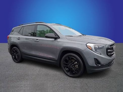 Used 2020 GMC Terrain SLT w/ Preferred Package FWD image 3