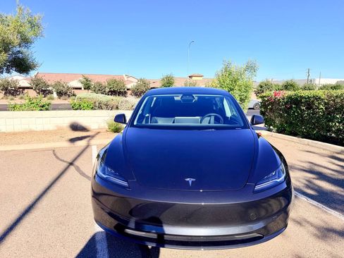 Used 2025 Tesla Model 3 Long Range RWD image 2