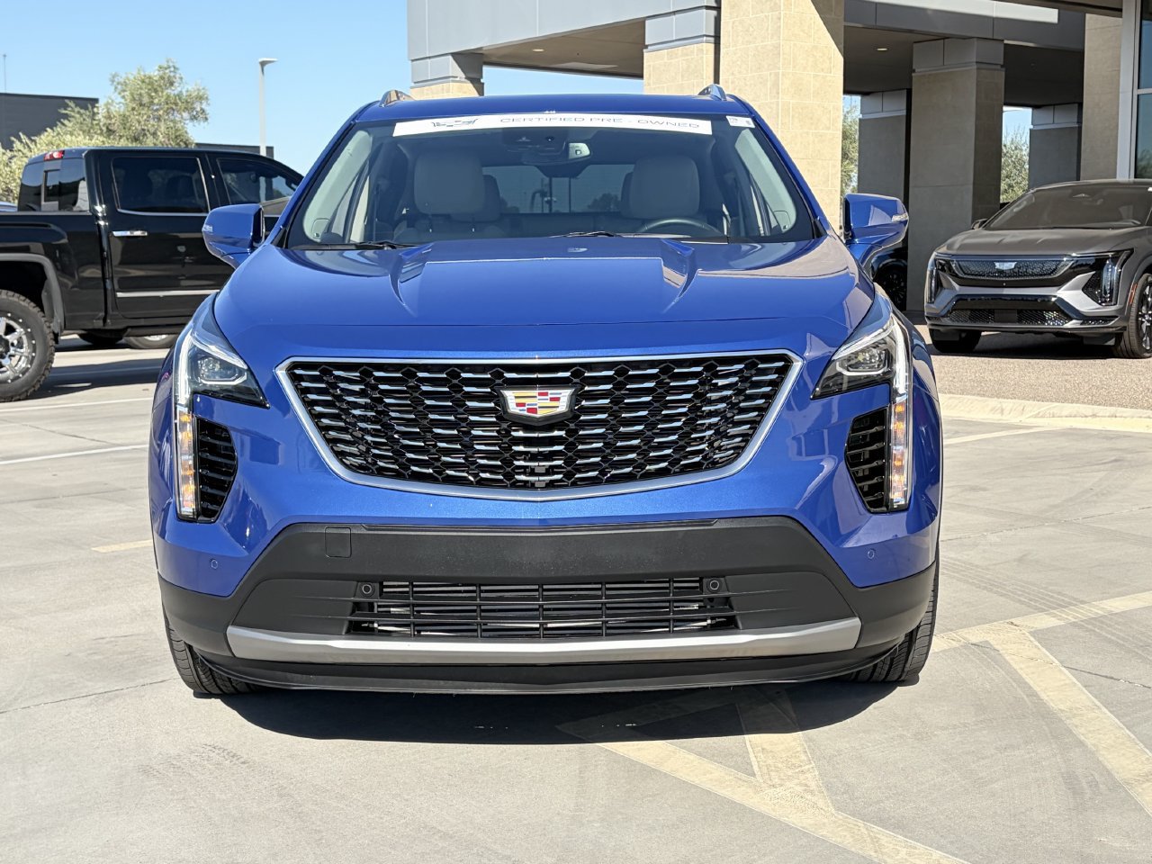 Certified 2023 Cadillac XT4 Premium Luxury FWD image 2