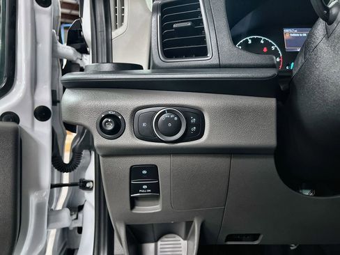 Used 2024 Ford Transit 350 XLT image 12