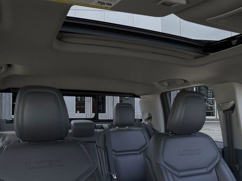 New 2025 Ford Maverick Lobo image 12