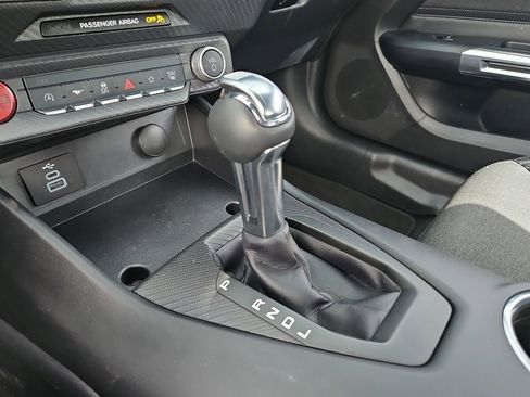 Used 2025 Ford Mustang EcoBoost image 20