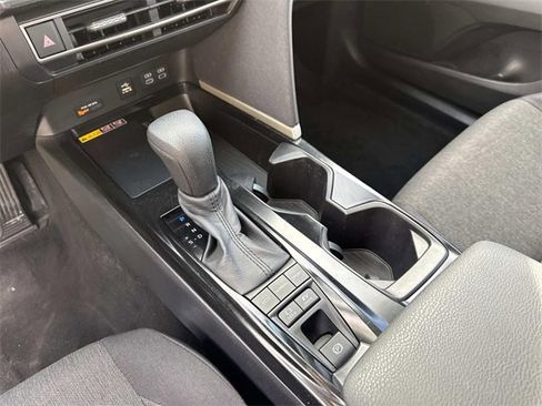 Used 2025 Toyota Camry LE image 25