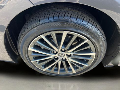 New 2025 Lexus ES 350 w/ Premium Package image 12