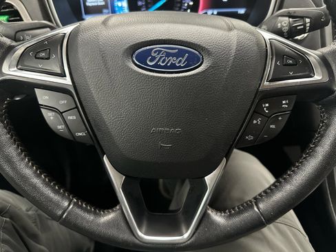 Used 2020 Ford Fusion SE w/ Equipment Group 151A FWD image 21