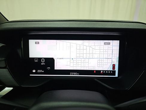 Used 2025 GMC Acadia Elevation image 14