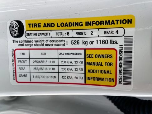 Used 2024 Ford Explorer XLT w/ Equipment Group 202A AWD/4WD image 37