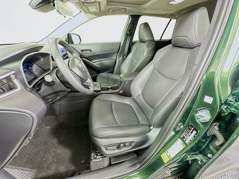 Used 2026 Toyota Corolla Cross XLE w/ Convenience Package FWD image 21