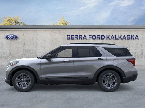 New 2026 Ford Explorer Active w/ Active Comfort Package image 3