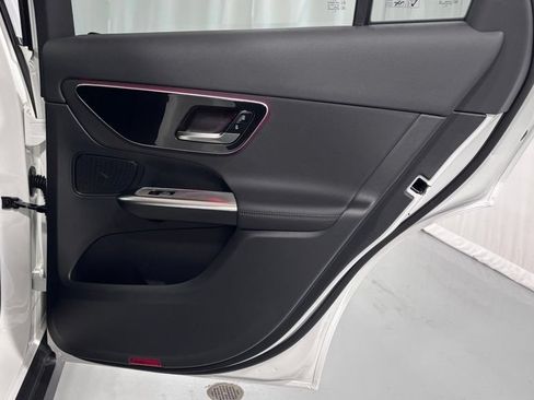Certified 2025 Mercedes-Benz GLC 300 4MATIC image 27