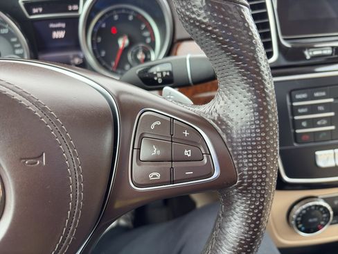 Used 2019 Mercedes-Benz GLS 450 4MATIC image 22