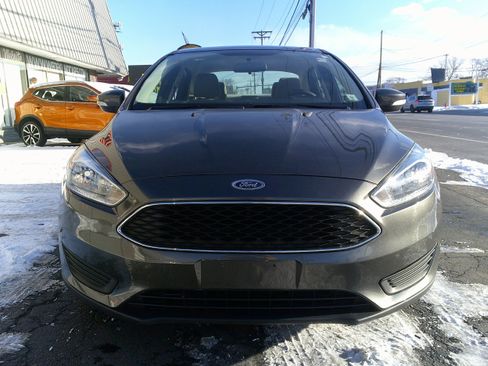 Used 2015 Ford Focus SE image 8