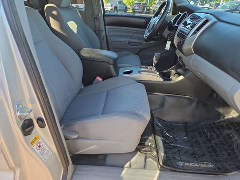 Used 2012 Toyota Tacoma 4x4 Access Cab V6 w/ TRD Off-Road Pkg image 22