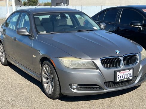 Used 2011 BMW 328i Sedan RWD image 3