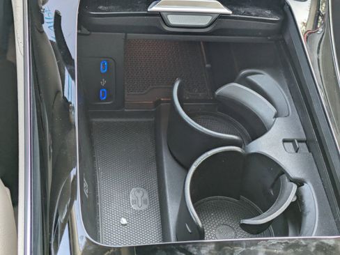 Used 2023 Mercedes-Benz EQS 450+ SUV image 25