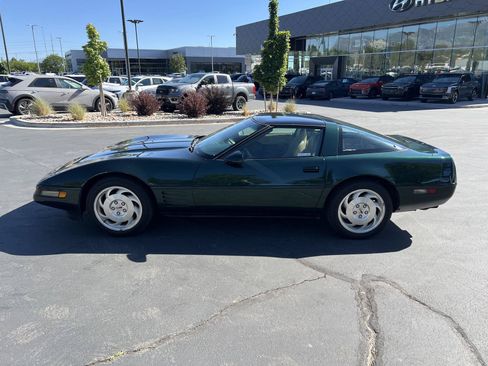 Used 1994 Chevrolet Corvette Coupe RWD image 12