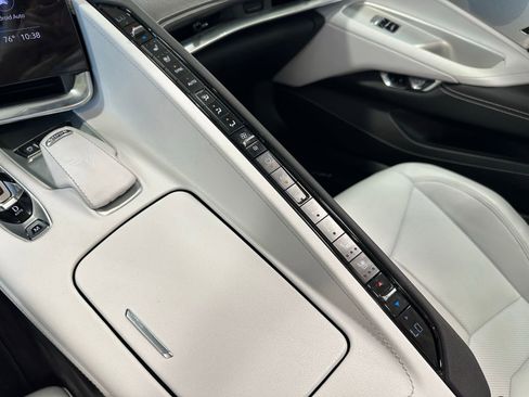 Used 2022 Chevrolet Corvette Stingray Preferred Conv w/ Z51 Performance Package RWD image 24