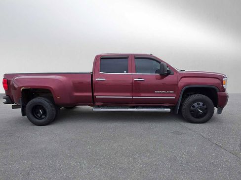 Used 2015 GMC Sierra 3500 Denali AWD/4WD image 2