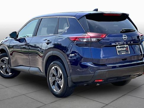 Used 2026 Nissan Rogue SV FWD image 12