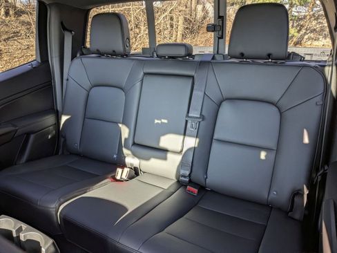 New 2026 GMC Canyon Elevation w/ Convenience Package image 31