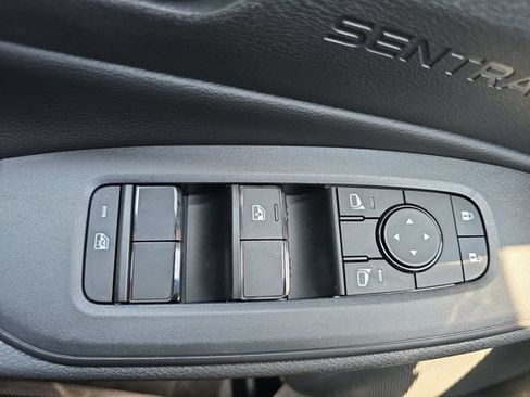 Used 2026 Nissan Sentra SV w/ SV Convenience Package FWD image 30