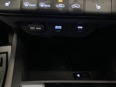 Certified 2025 Hyundai Elantra SEL FWD image 25