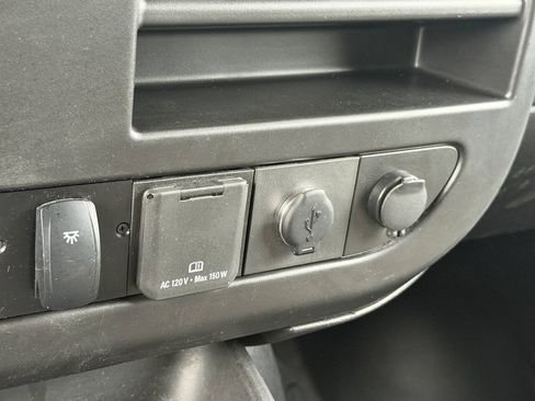 Used 2022 Chevrolet Express 3500 w/ Power Convenience Package RWD image 35