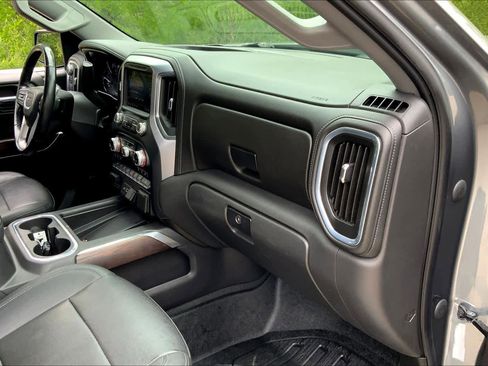 Used 2021 GMC Sierra 1500 SLT image 19