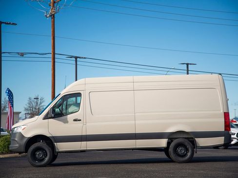New 2026 Mercedes-Benz Sprinter 2500 image 7