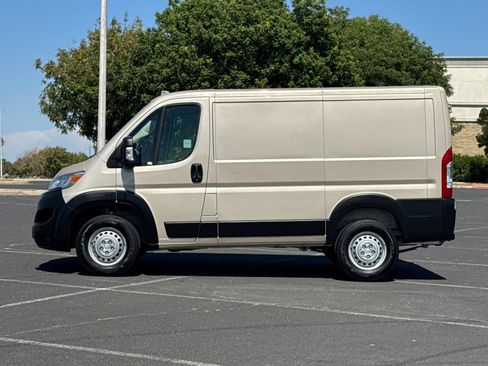 Used 2025 RAM ProMaster 1500 w/ Safety Group FWD image 7