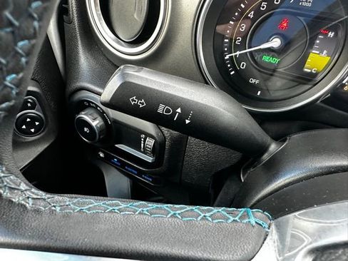 Used 2023 Jeep Wrangler Unlimited Rubicon 4xe image 27