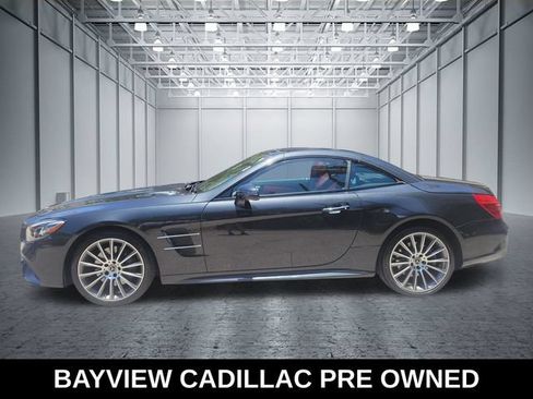 Used 2018 Mercedes-Benz SL 550 w/ Driver Assistance Package image 2
