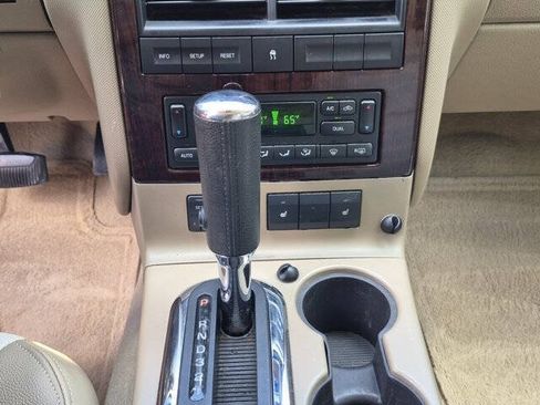 Used 2010 Ford Explorer Limited RWD image 25